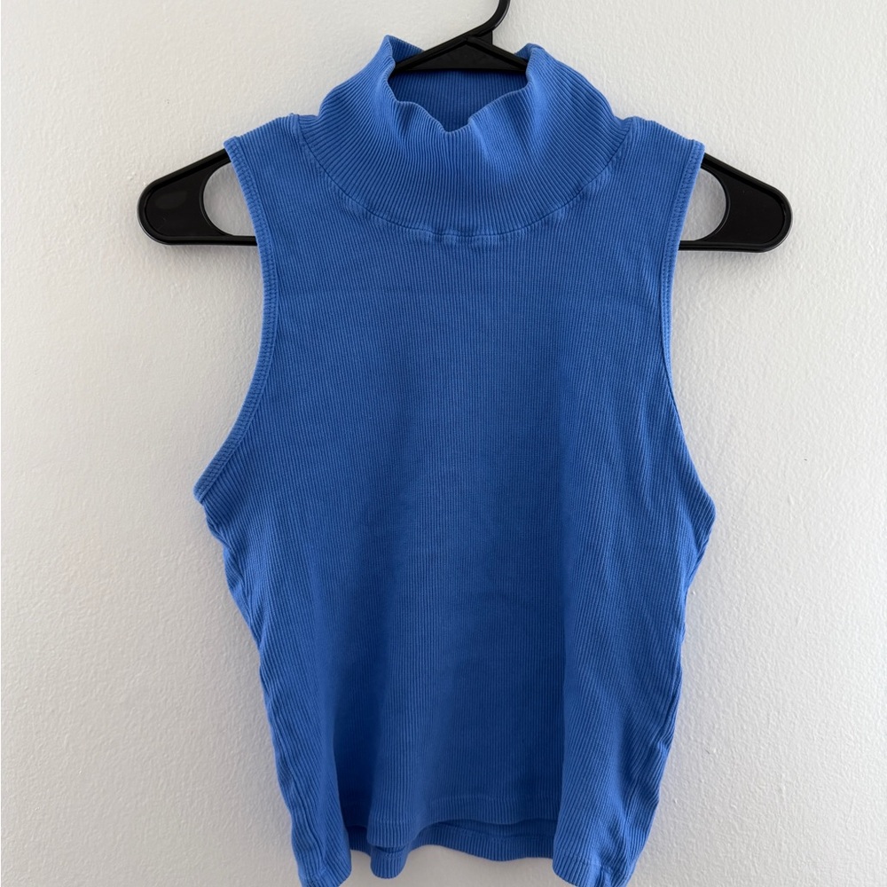Big Bud Press Blue Sleeveless Turtleneck in Blue - NWOT (Size M)